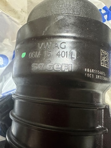 Корпус маслофільтра 06M115401L VAG