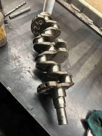 Колінчастий вал Mitsubishi L 200 4