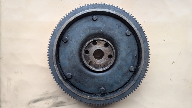 Маховик зчеплення 1120A130 MITSUBISHI