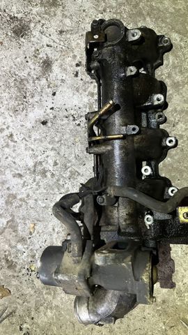 Колектор впускний 140018H800 NISSAN