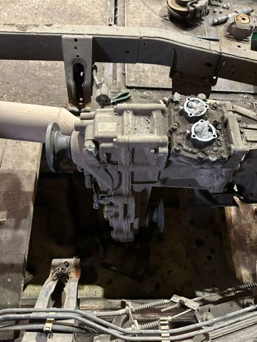 Роздавальна коробка 1524431 FORD