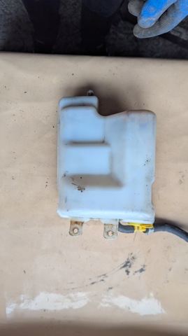 Водяний бачок системи охолодження 4108886 FORD