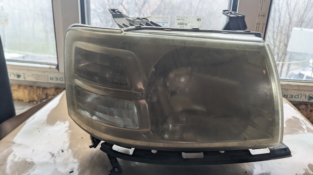 Фара правая 4952651 FORD