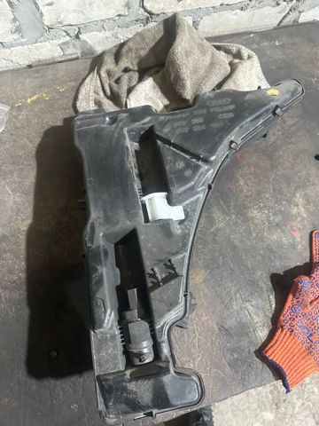Водяний бачок омивача скла 8W0955451L VAG