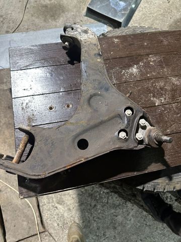 Поперечний важіль MB860831 MITSUBISHI