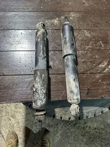 Стійка передня, ліва MB891675 MITSUBISHI