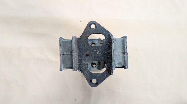 Опора коробки передач MR133078 MITSUBISHI