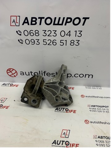 Передня опора двигуна 11210JD500 NISSAN