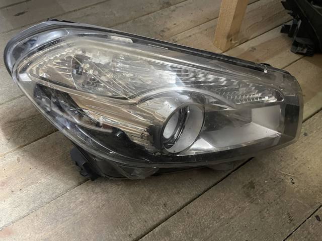 Фара правая 26010BR60A NISSAN