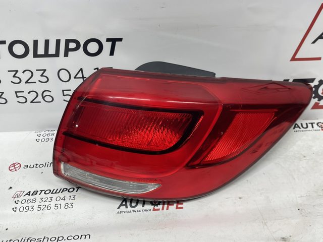 Задній правий зовнішній ліхтар 924023W510 HYUNDAI