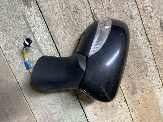 Бічне дзеркало заднього виду ліве 963028832R RENAULT