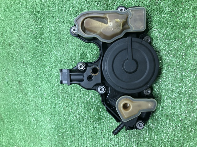 Масловіддільник 06K103495BL VAG