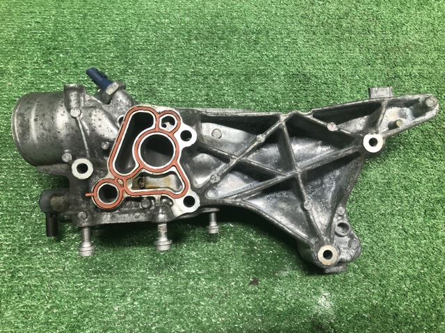 Корпус масляного фільтра 06N903143 VAG