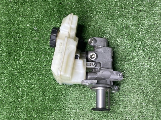 Бачок гальмівної рідини 5Q1611301 VAG