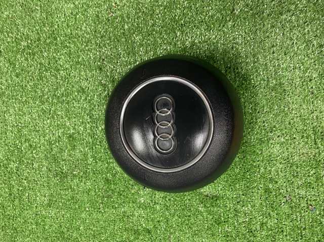 Подушка AIRBAG передня ліва 8V0880201BF VAG
