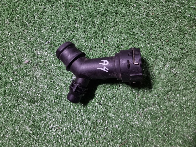 Заливна горловина системи охолодження 8W0122293A VAG