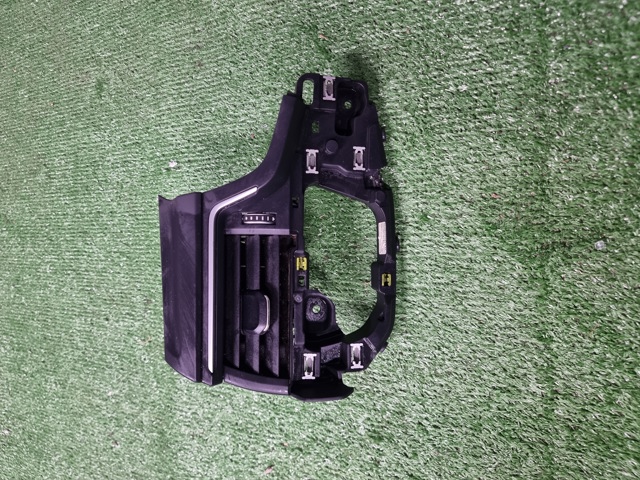 Решітка повітропровода ліва 8W1820901B VAG