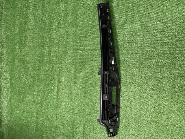 Решітка повітропровода 8W1820902D VAG