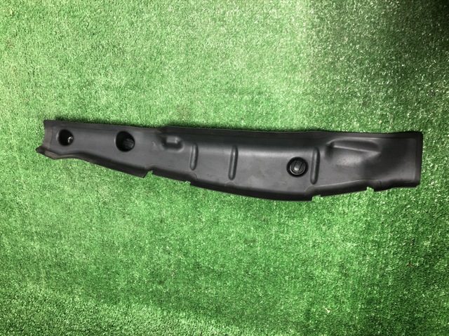 Ущільнювач арки крила 8W6821112 VAG