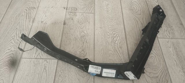 Супорт радіатора правий/монтажна панель кріплення фар 5320242900 TOYOTA
