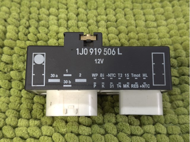 Регулятор оборотів вентилятора 1J0919506L VIKA