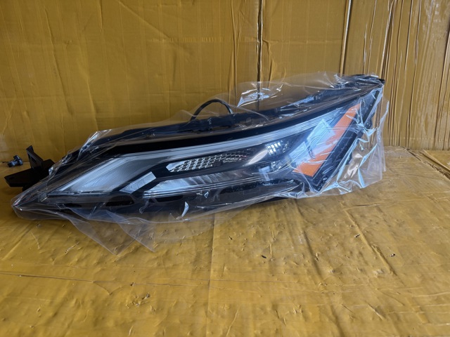 Ходові вогні, лівий 261256RR0A NISSAN