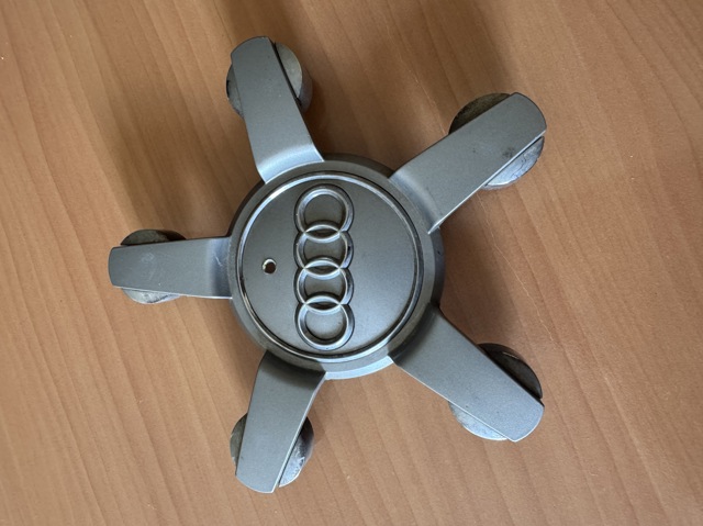 Ковпаки на колеса 4L0601165D VAG