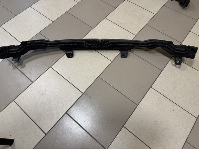 Абсорбер бампера переднього 51118069212 BMW