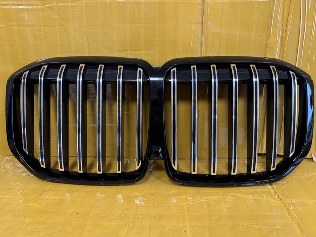 Облицювання радіатора 51138745730 BMW