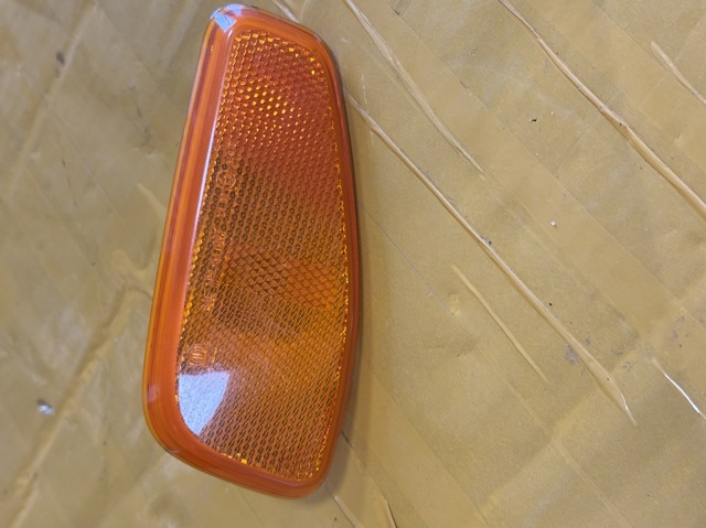 Вказівник повороту правий 51953114 CHRYSLER