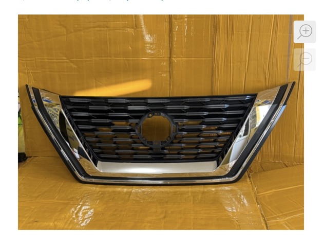 Решітка радіатора 623106RA0A NISSAN