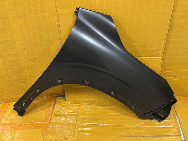 Переднє праве крило 63112W150P MITSUBISHI