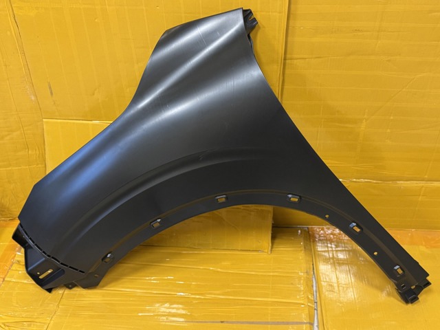 Переднє ліве крило 63113W190P MITSUBISHI