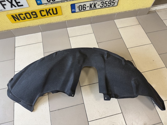 Підкрилок задній правий 8R0810172D VAG