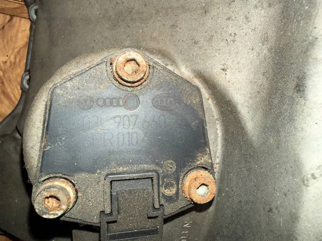 Датчик рівня масла двигуна 03L907660B VAG