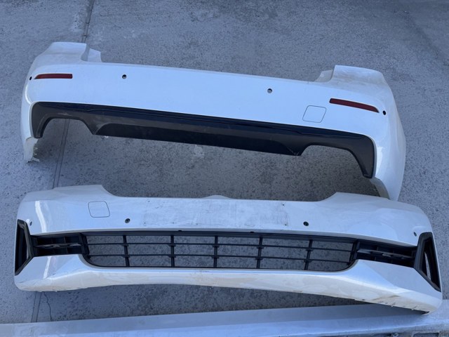 Кожух бампера переднього 51119852199 BMW