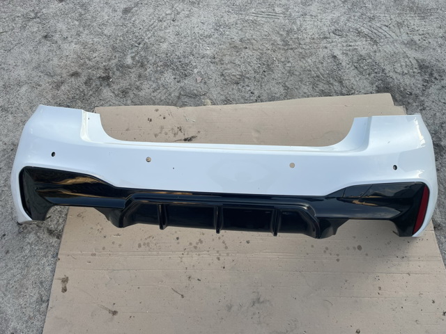 Бампер задній 51128073725 BMW