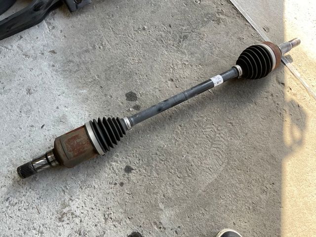Вісь передня 104411900D TESLA