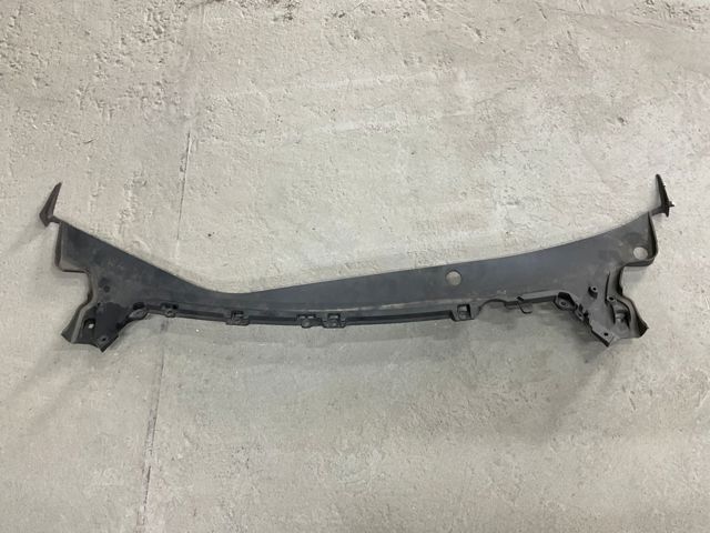 Водостік лобового скла, жабо 108167600G TESLA