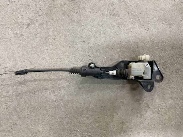 Трос капота без ручки 109879000D TESLA