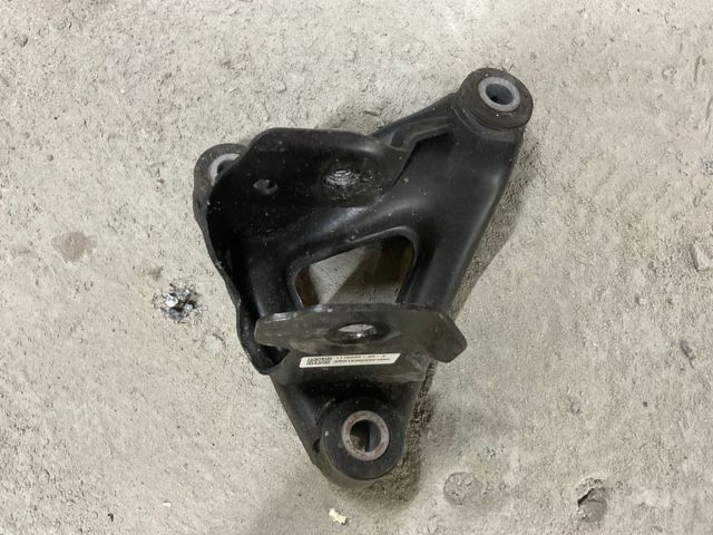 Права подушка мотора 111023200C TESLA