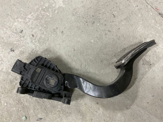 Педаль газу (акселератора) 118869500A TESLA
