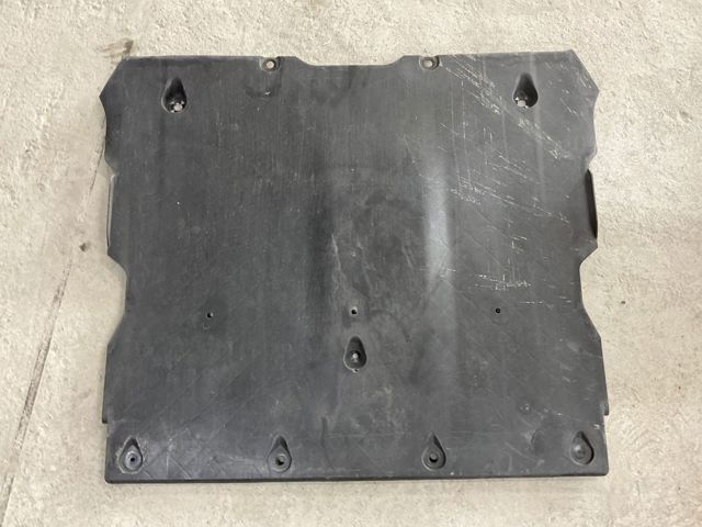 Захист піддона картера двигуна 149915100A TESLA