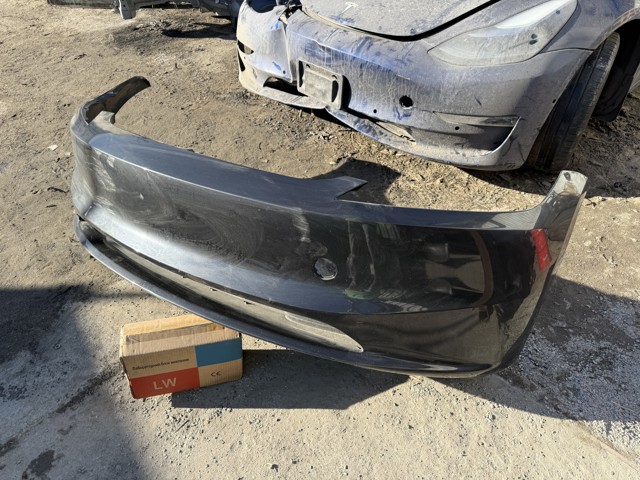 Бампер на авто 1694314SCE TESLA