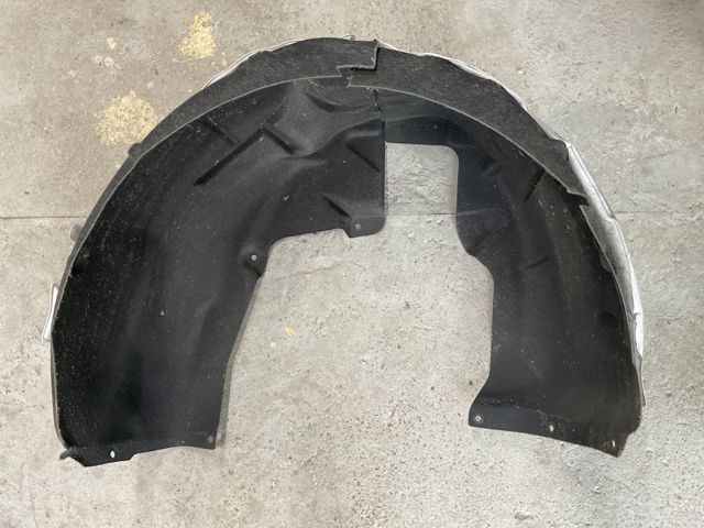 Підкрилок задній лівий 176930900B TESLA