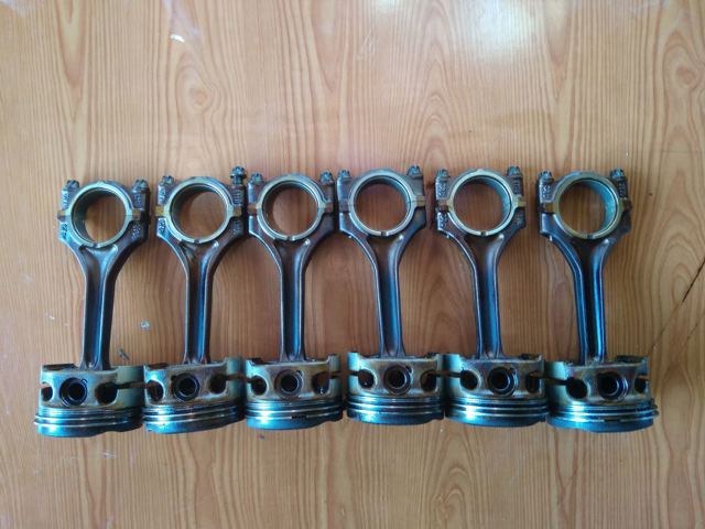 Поршень в зборі 11251738747 BMW