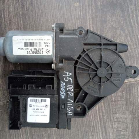 Привід ліфта передній 1K0959793C VAG