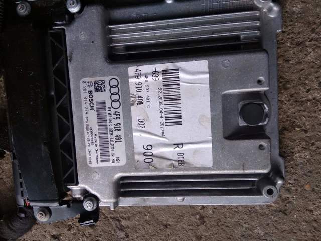 Комп'ютер двигуна 4F0907401C VAG