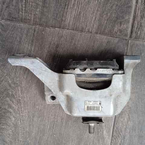 Права подушка мотора 6782374 BMW