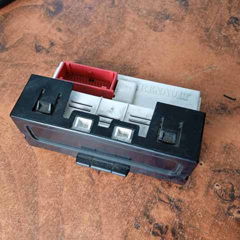 Дисплей бортового комп'ютера 8200107839 SAGEM